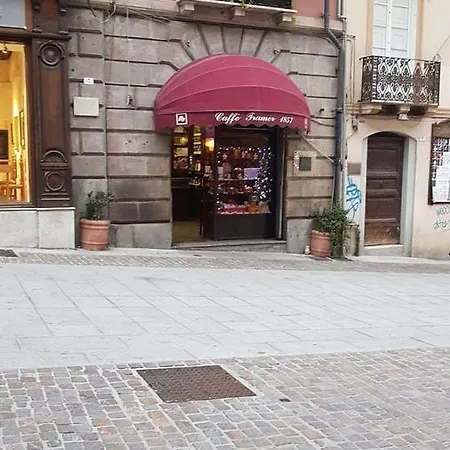 בית הארחה Piazza Martiri 2*